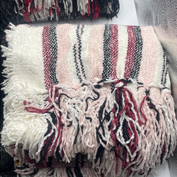 SCARF GAME - Picture 5 of 10